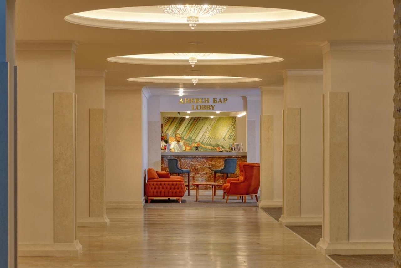 Augusta Spa Hotel Hisarya Bagian luar foto