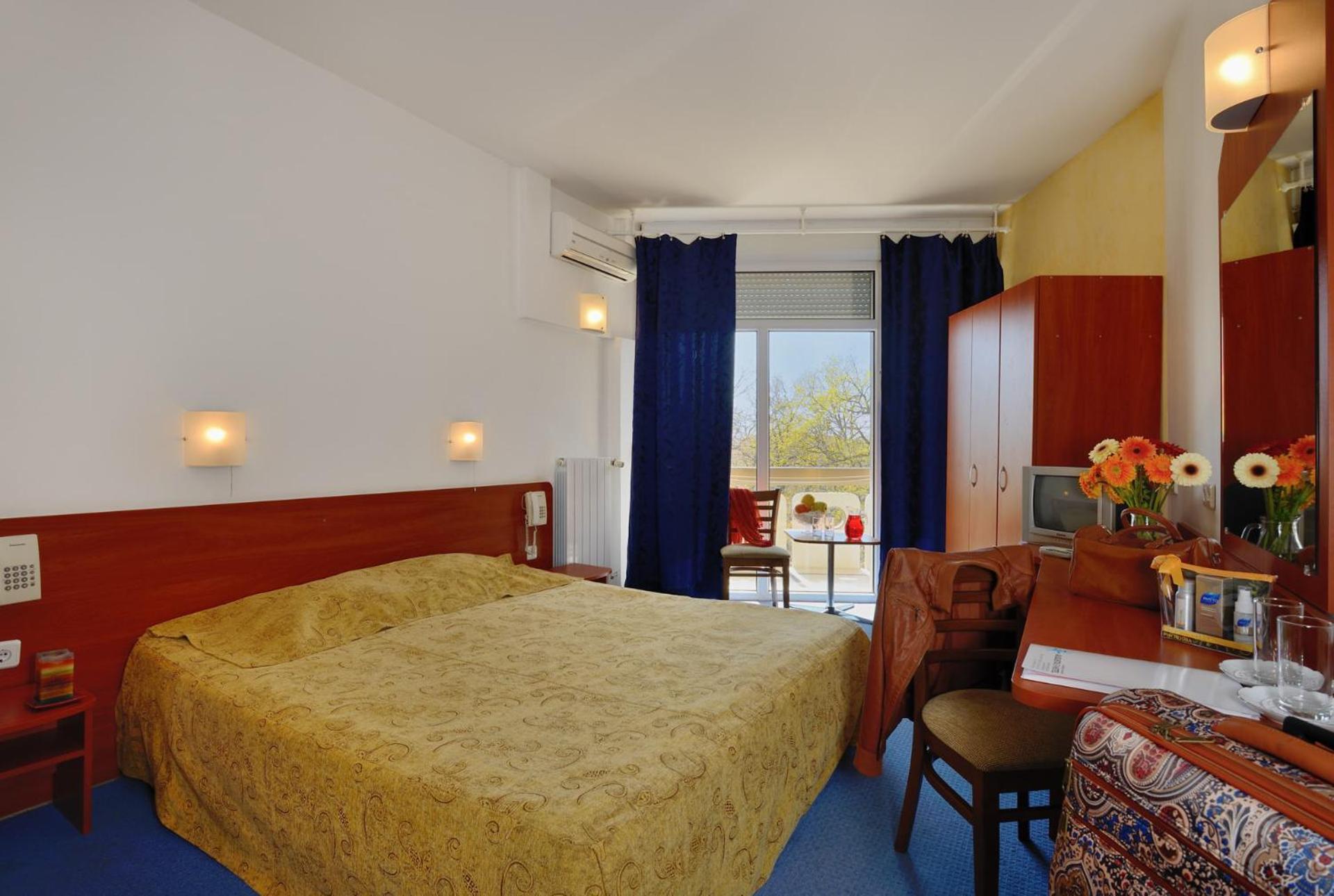 Augusta Spa Hotel Hisarya Bagian luar foto