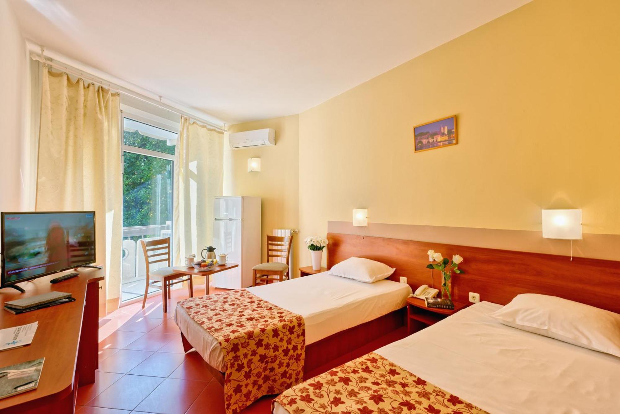 Augusta Spa Hotel Hisarya Bagian luar foto