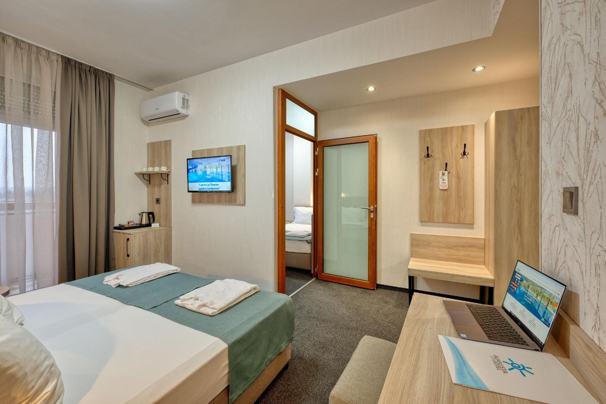 Augusta Spa Hotel Hisarya Bagian luar foto