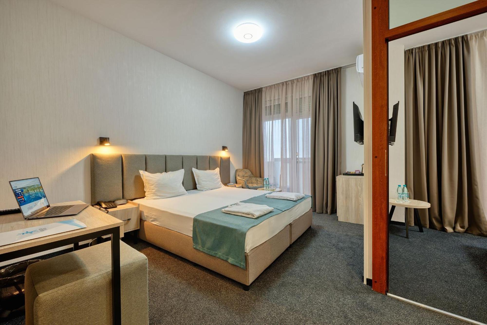 Augusta Spa Hotel Hisarya Bagian luar foto