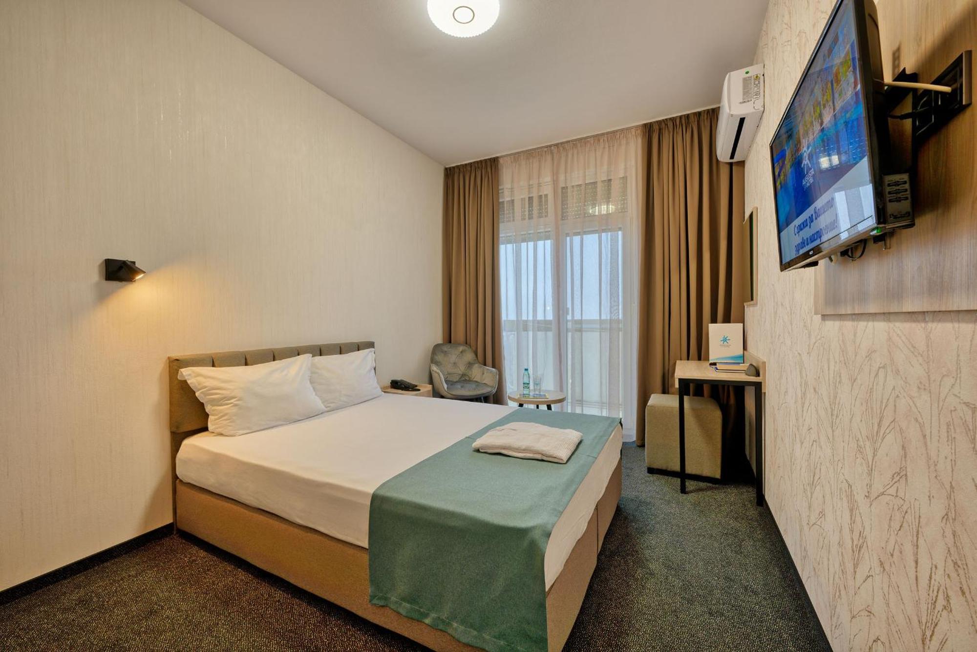 Augusta Spa Hotel Hisarya Bagian luar foto