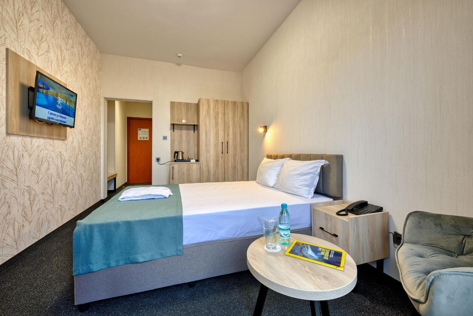 Augusta Spa Hotel Hisarya Bagian luar foto