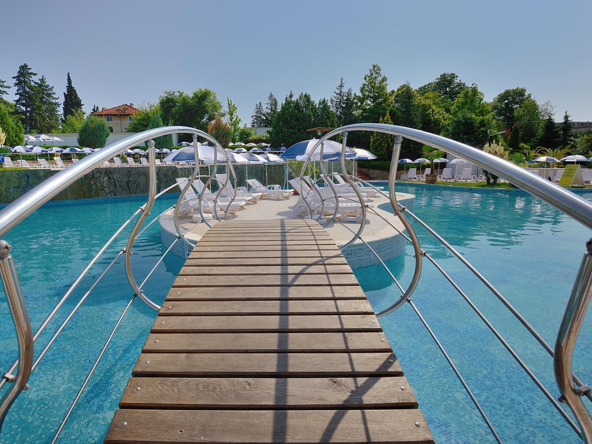 Augusta Spa Hotel Hisarya Bagian luar foto