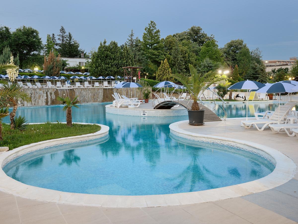 Augusta Spa Hotel Hisarya Bagian luar foto