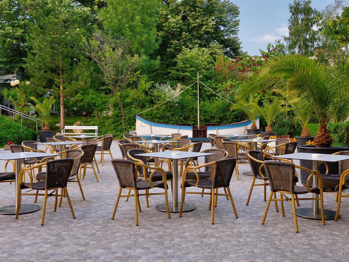 Augusta Spa Hotel Hisarya Bagian luar foto